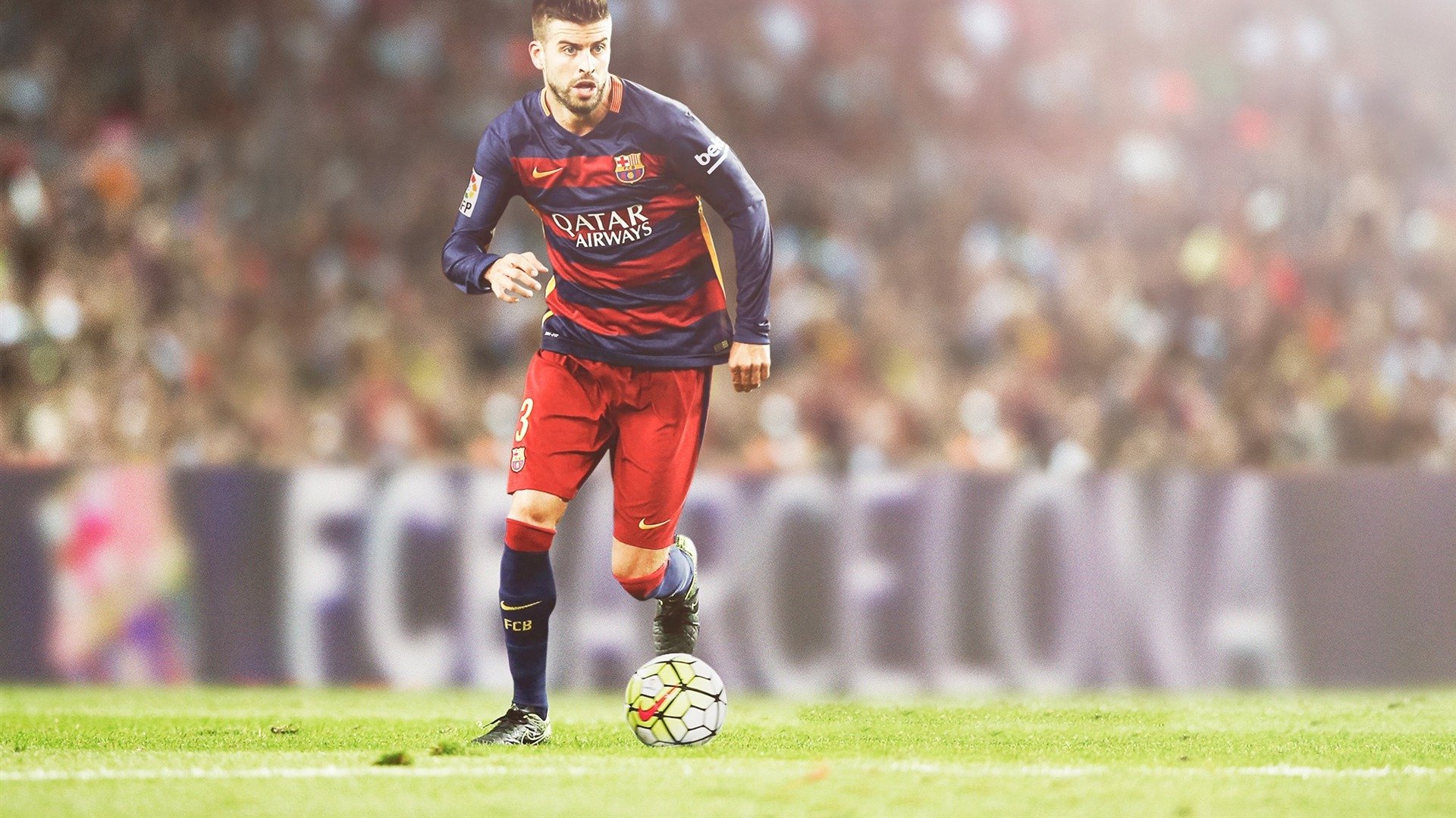 世界杯：城市商场搭建临时室内球场 半场休息有人即兴踢五人赛